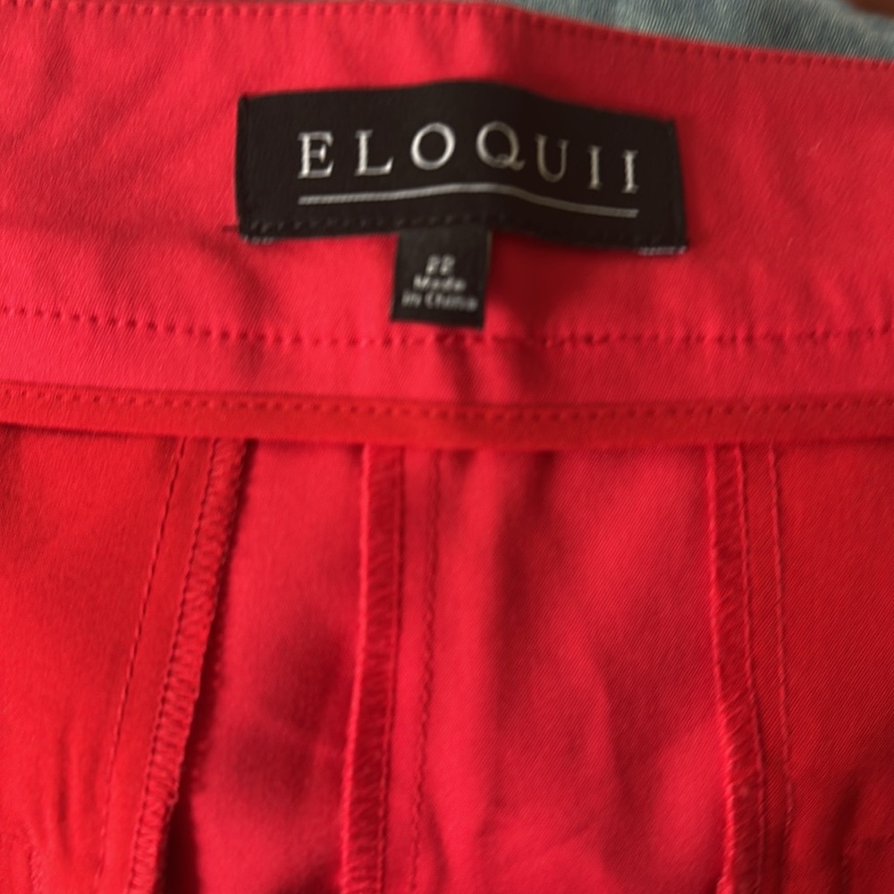 Eloquii Red Side Zip Tailored Shorts Sz 22 - Picture 4 of 5